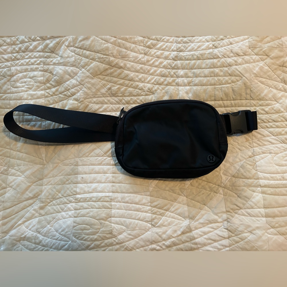 Lulu belt bag